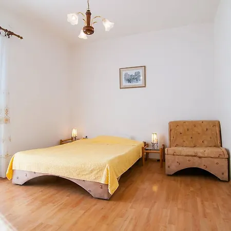 Cozy With Garden In Zaton Villa *