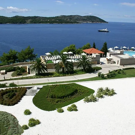 Villa Cozy With Garden In Zaton